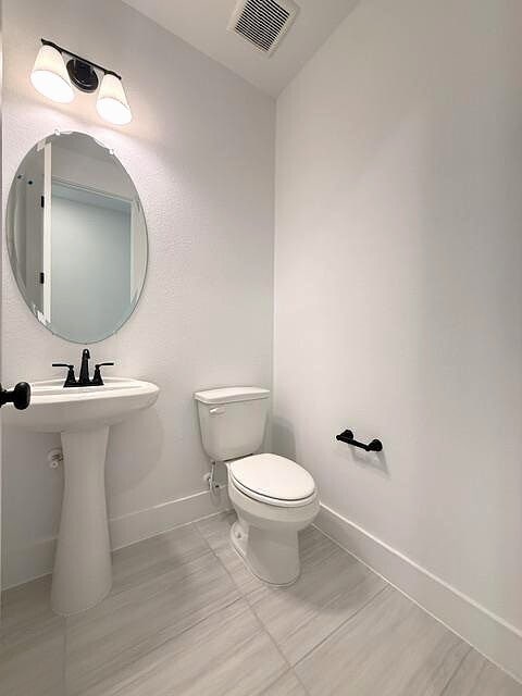 Building Photo - Brand New Home 5 bedroom, 4 bath with loft