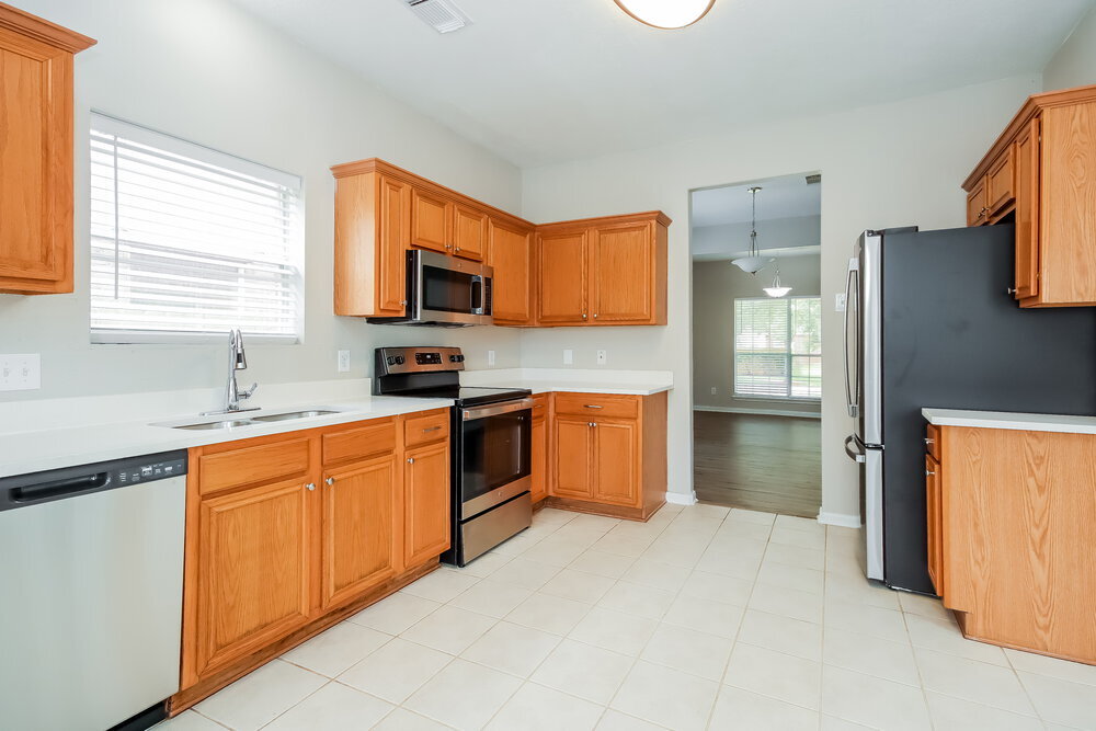 Building Photo - 13707 Broad Oaks Ln