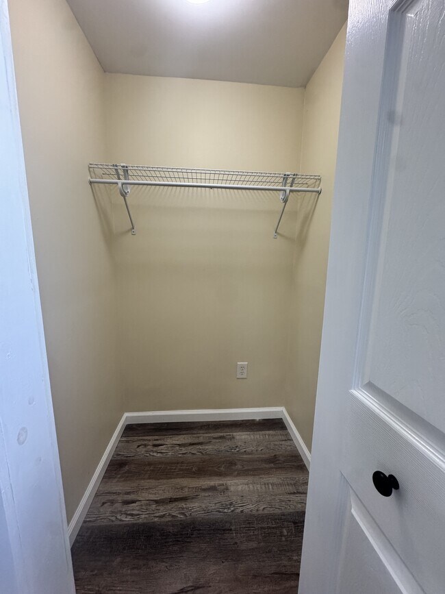 Building Photo - 501 Webb Ridge Rd