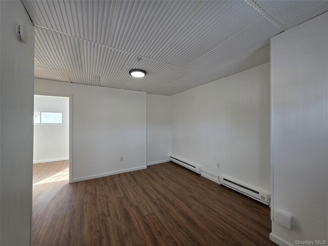 Building Photo - 1265 US-6