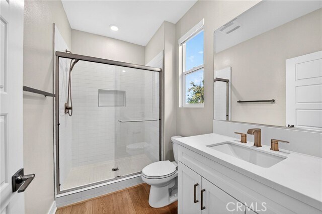 Building Photo - 346 Chorus