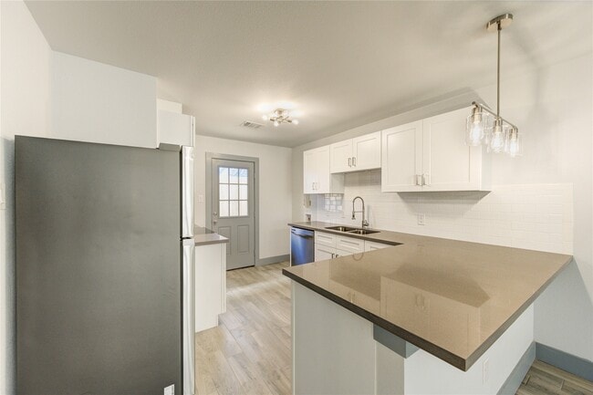 Building Photo - 3112 Wentworth St