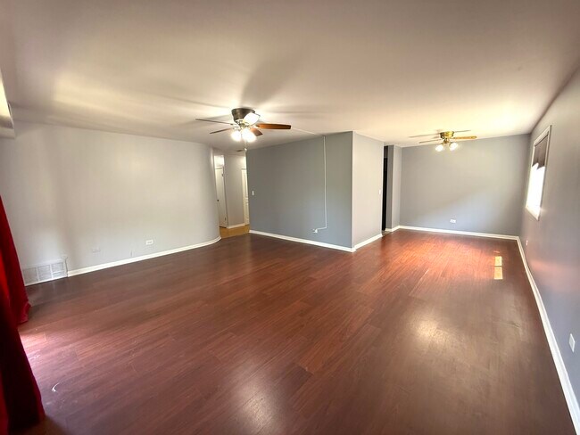 Building Photo - 4500 Beau Monde Dr