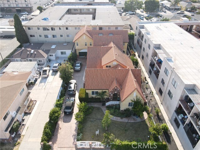 Building Photo - 14105 Fonthill Ave
