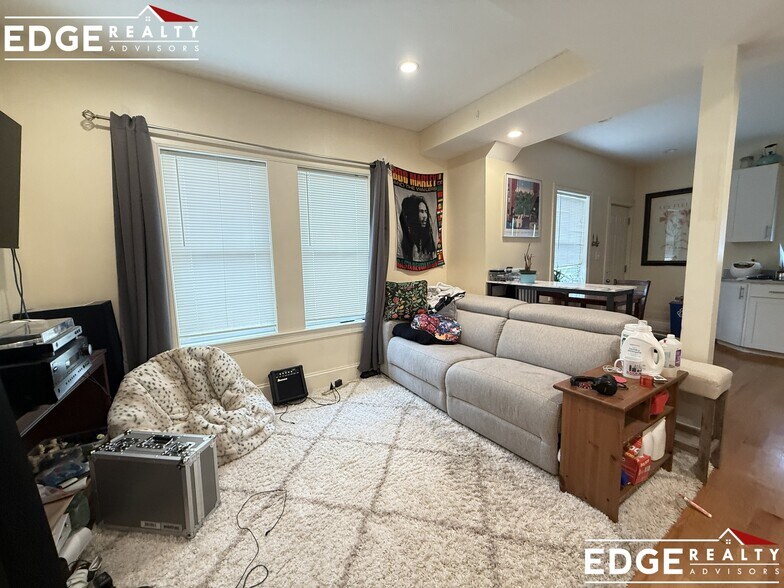 Building Photo - 3 Griggs Pl