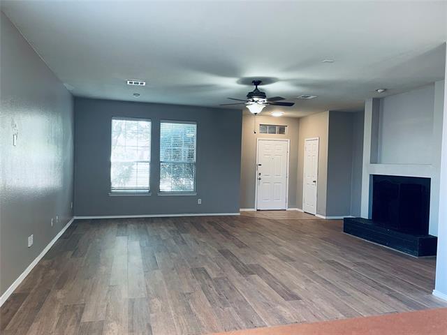 Building Photo - 6420 Lasalle Ln