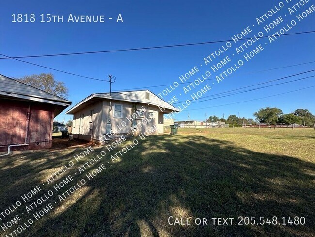 Building Photo - 1818 15th Ave