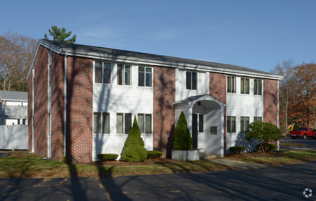 Building Photo - Cedarwood Village Apartments