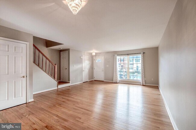 Building Photo - 1020 Smartts Ln NE