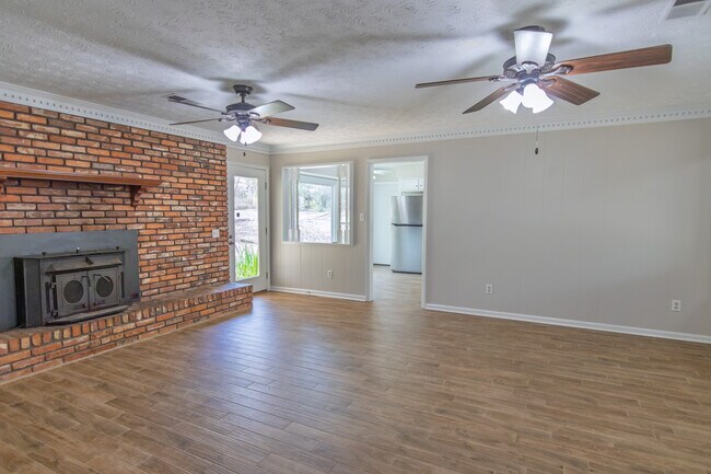 Building Photo - 1026 Denney Rd