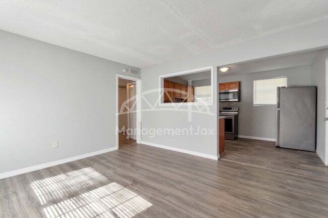 Building Photo - 6746 Helston Ct