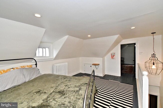 Building Photo - 365 2nd Ave