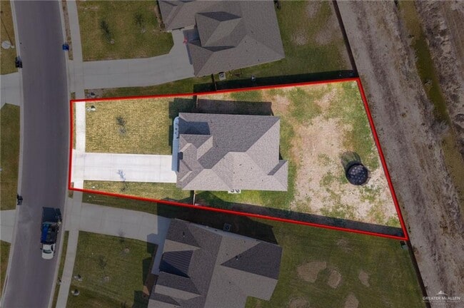 Building Photo - 27 Aqualina Wy