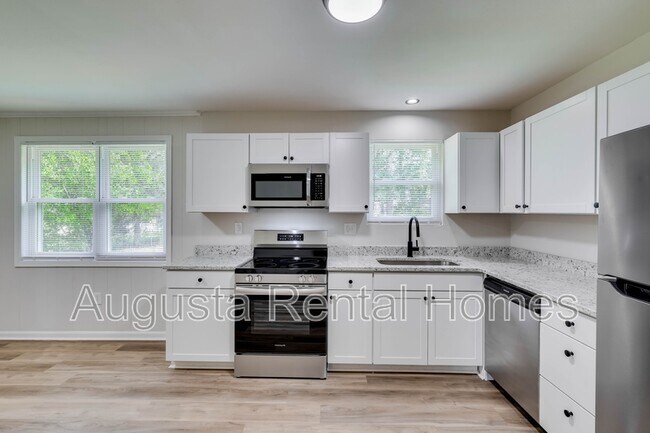 Building Photo - 3413 Charing Cross Ct