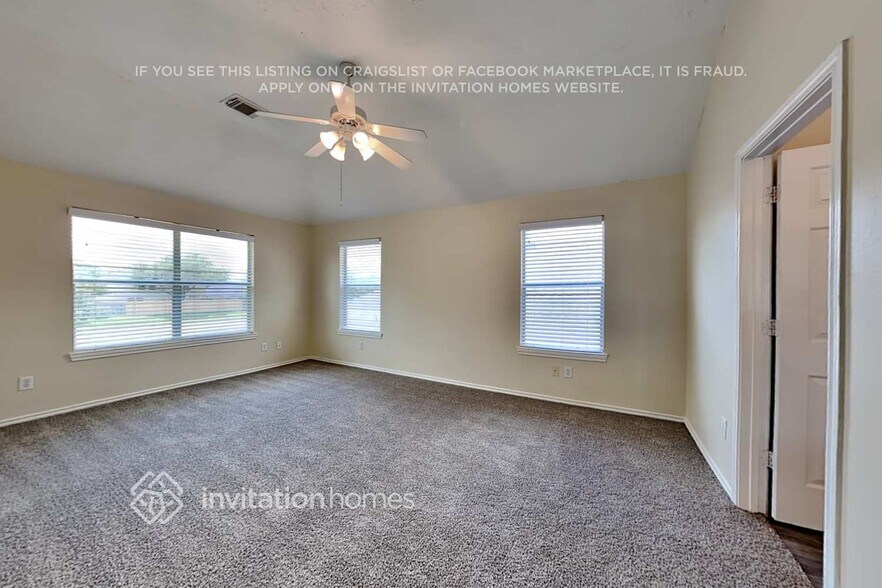 Building Photo - 410 Sun River Ln