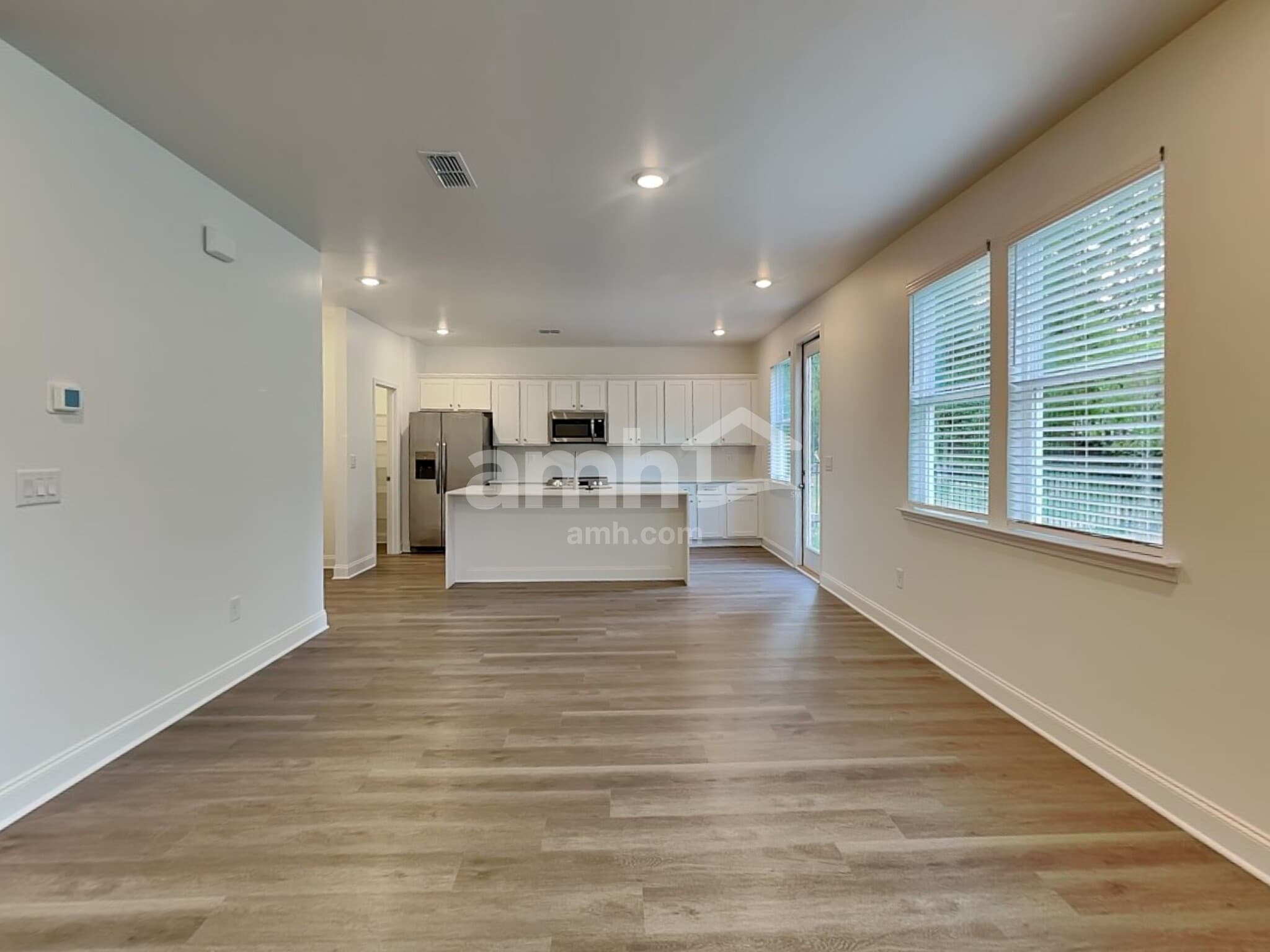 Building Photo - 920 Carnelian Ln