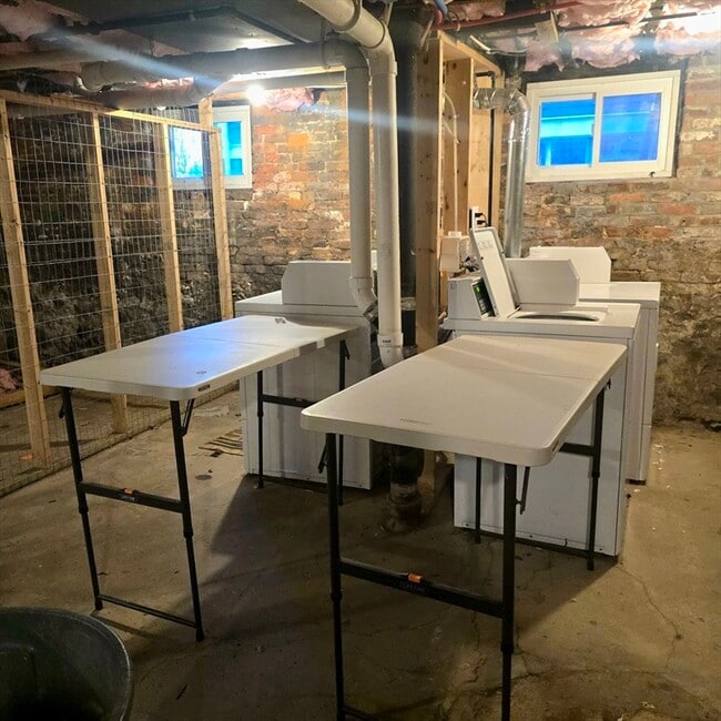 Building Photo - 94 Morrison Ave