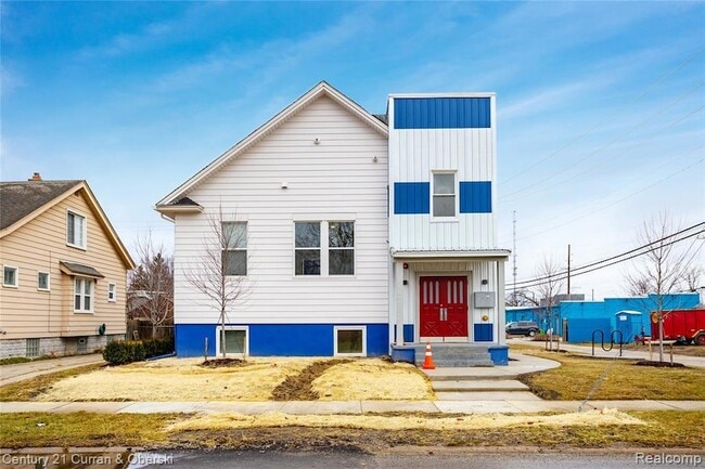 Primary Photo - 549 E Marshall St