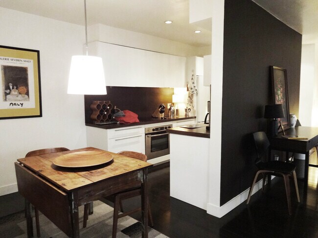 Dining room - 1010 Palm Ave