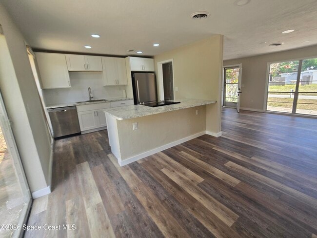 Building Photo - 39 E Azalea Cir