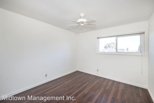 Building Photo - 4 br, 2.5 bath House - 2506 Hastings Dr