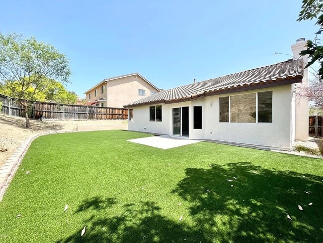 Building Photo - Charming Single-Story Home in Oceanside 3 Bedroom 2 Bath