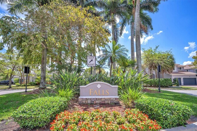 Building Photo - 19381 Stonebrook St