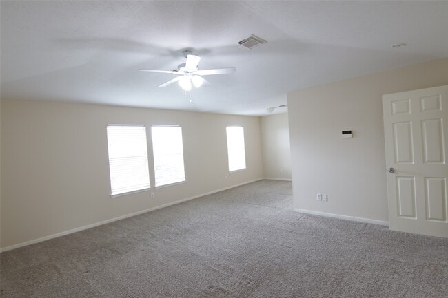 Building Photo - 16938 Watering Oaks Ln