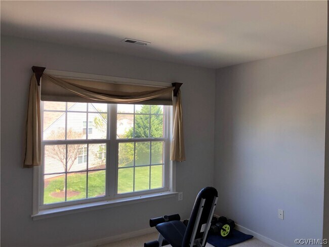 Building Photo - 1751 Rose Mill Cir