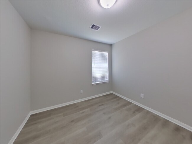 Building Photo - 2417 Regatta Ln