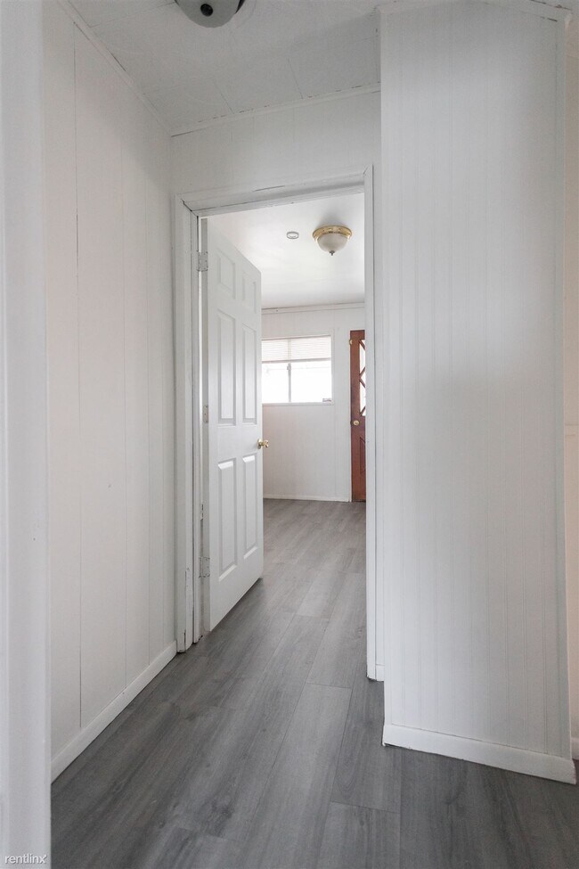 Building Photo - 2 br, 1 bath House - 3080 Goodson St Singl...