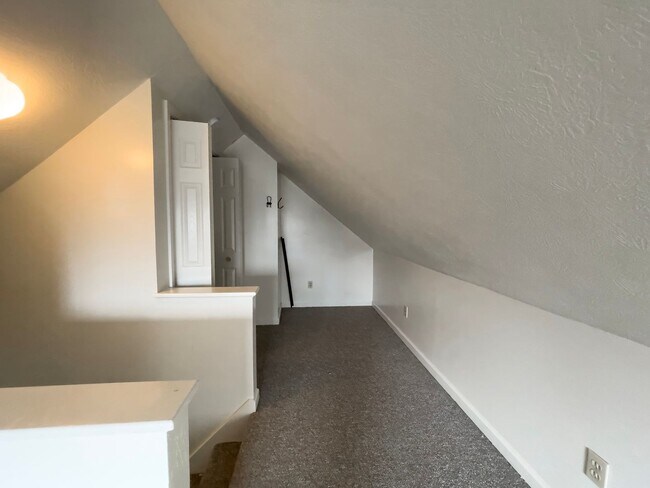 Building Photo - Yorktown School District