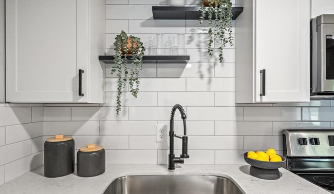 Building Photo - 316 E 46th Pl