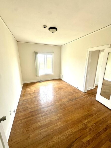 Building Photo - 238 S Berendo St