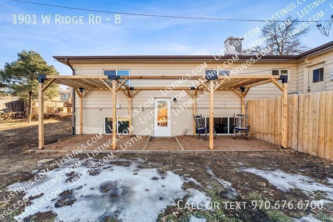 Building Photo - 1901 W Ridge Rd