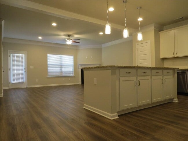 Building Photo - 5228 City Walk Dr