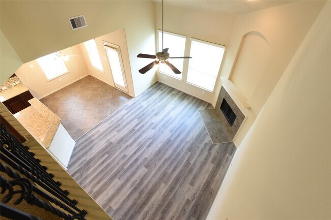 Building Photo - 118 E Lasting Spring Cir