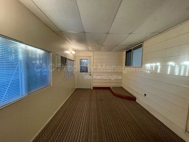 Building Photo - 17042 Esperanza Dr