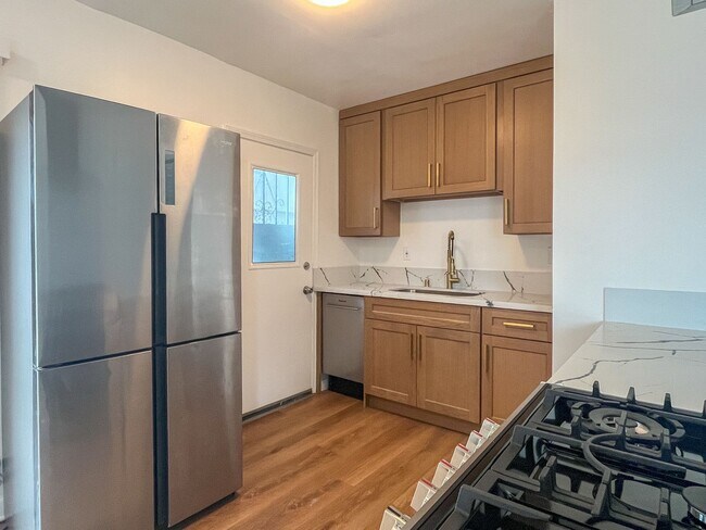 Floorplan - 3315 W 104th St
