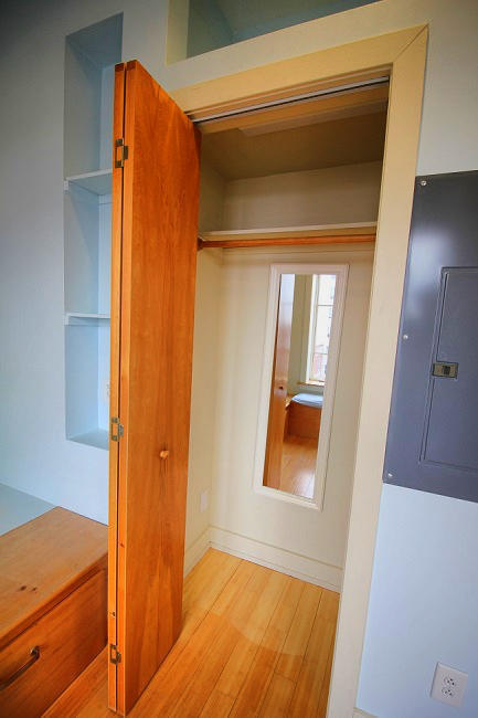 Building Photo - Gorgeous Studio Condo On The 4th Floor Of The Kress Building In Downtown Durham!