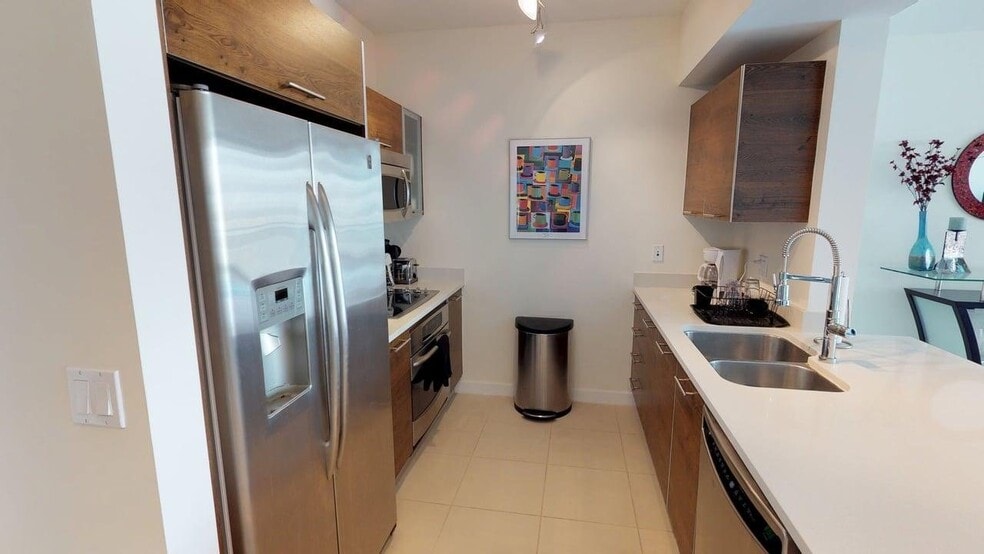 Building Photo - 480 Hibiscus St