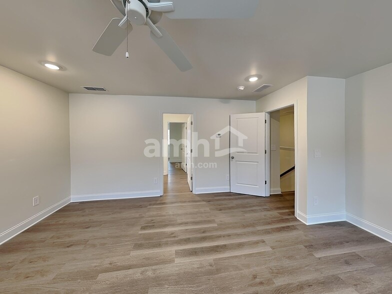 Building Photo - 3018 Ansley Place Rd