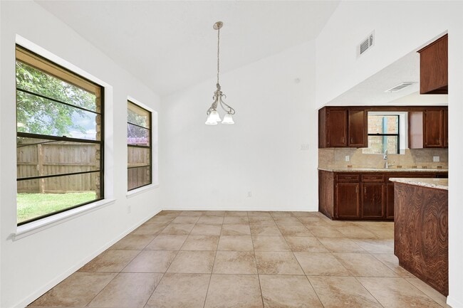Building Photo - 2730 Mesquite Dr