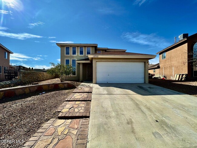 Building Photo - 12752 Tierra Salas Dr