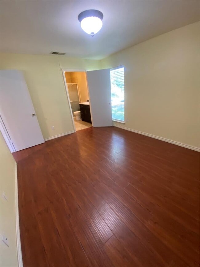 Building Photo - 10616 Mellow Ln
