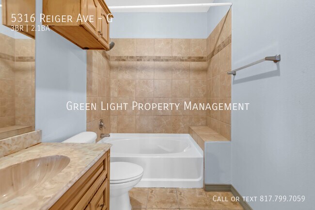 Building Photo - 5316 Reiger Ave