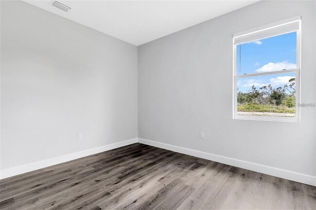 Building Photo - 10385 Port Everglades St