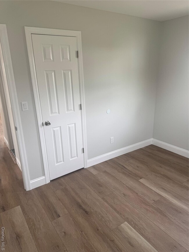 Building Photo - 10 Vermont St