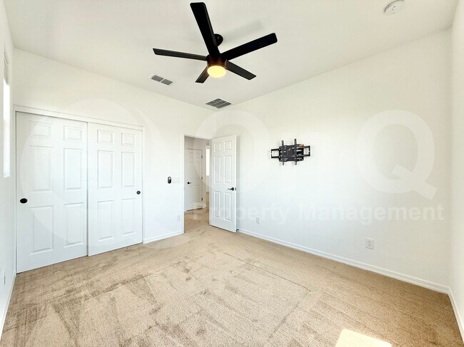 Building Photo - 24852 N 143rd Dr