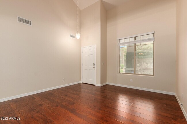 Building Photo - 17410 W Holland Ln